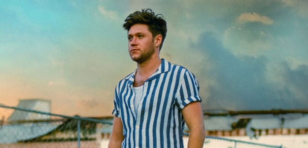 Niall Horan zabiera w ekscytującą podróż pod hasłem &quot;Heartbreak Weather&quot;